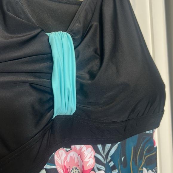 Hanna Nikole Black Floral One Piece Flowy Body Shaping Swimsuit Dress w/shorts - Picture 5 of 16